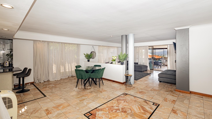 3 Bedroom Property for Sale in Plattekloof Western Cape